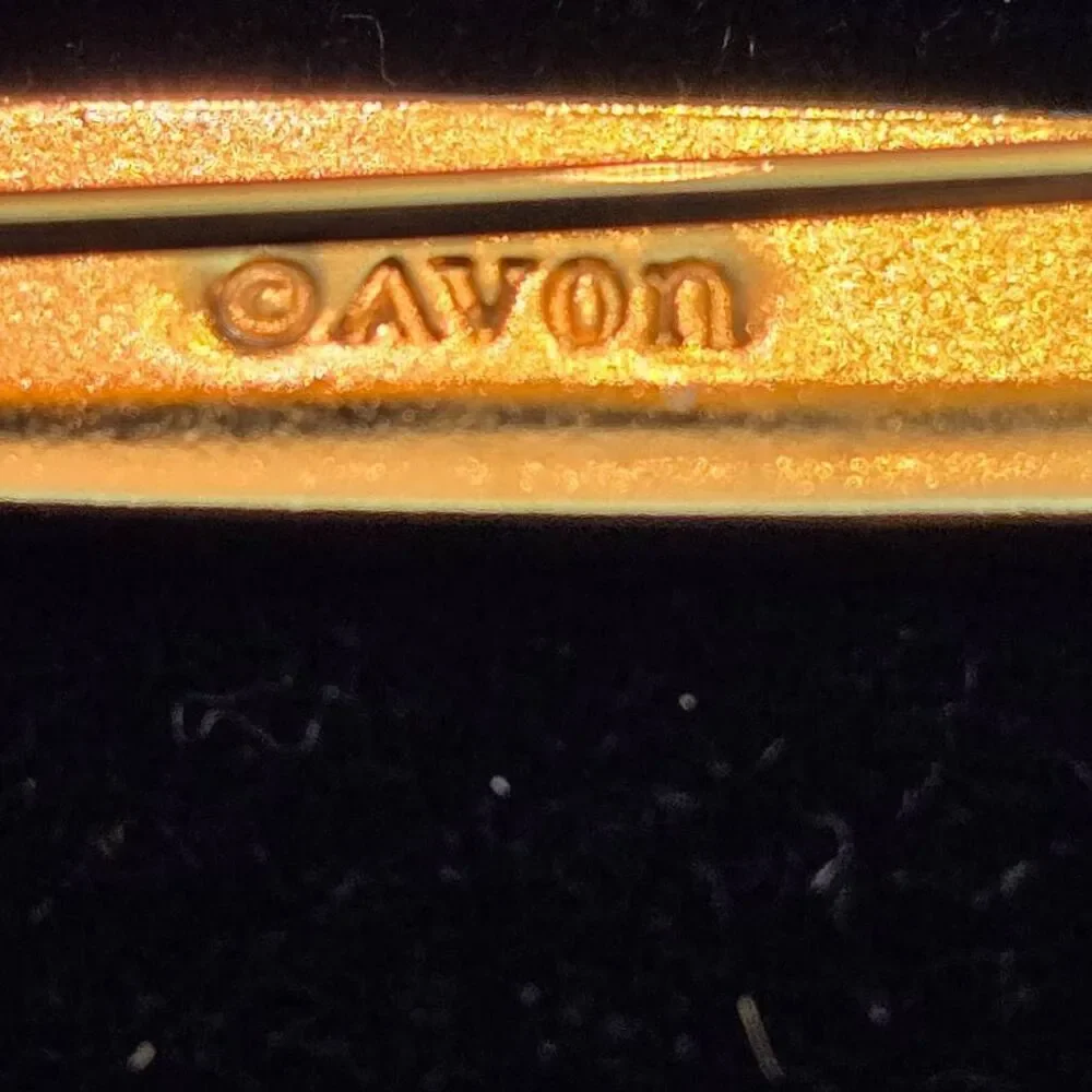 Vintage AVON Gold Tone Bar Pin Brooch Rhinestone Accent
